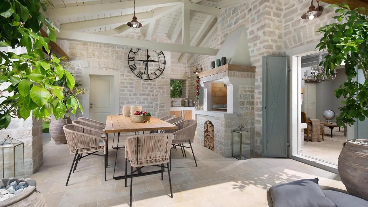 Modern Countryside Villa With Swimming Pool In Kanfanar Ladici Croatia