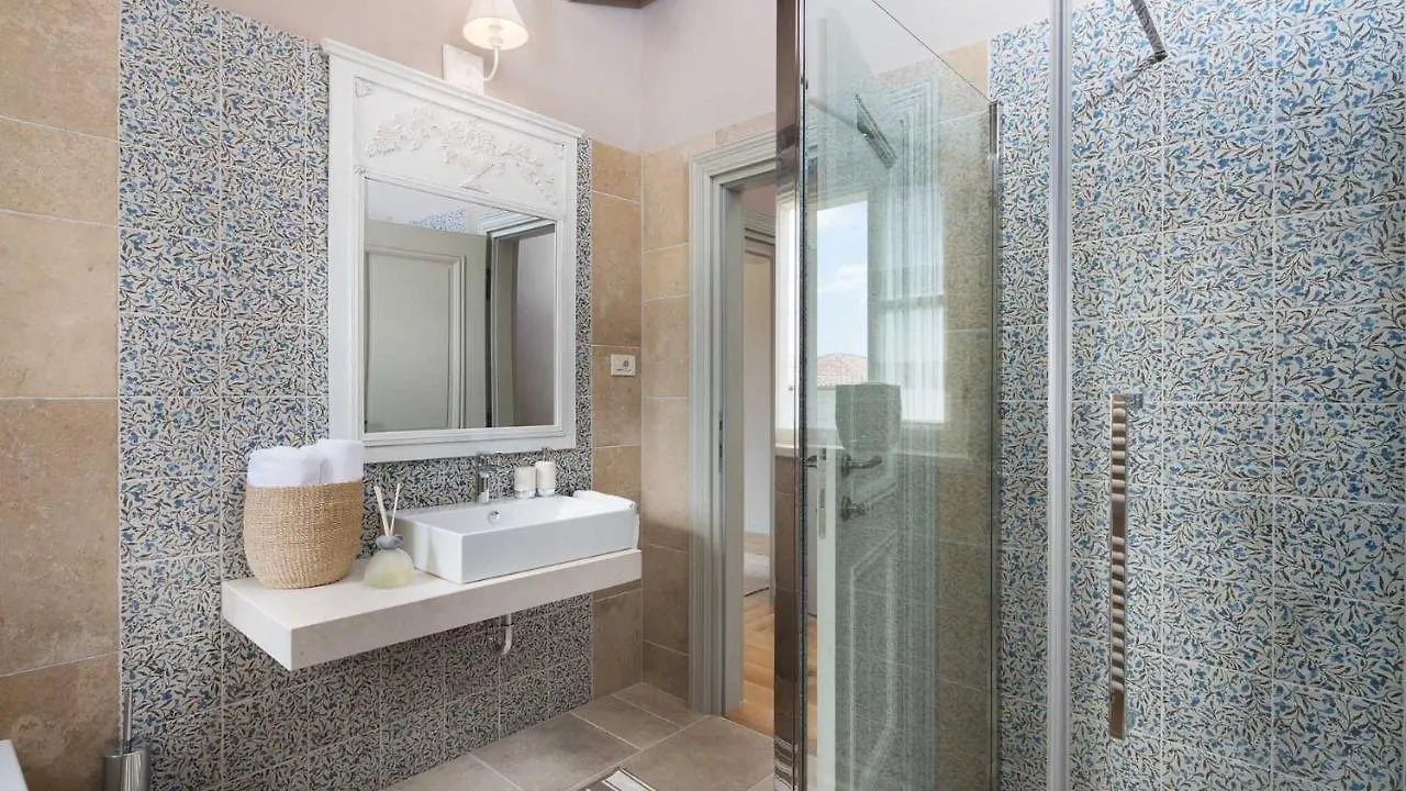 Modern Countryside Villa With Swimming Pool In Kanfanar Ladici