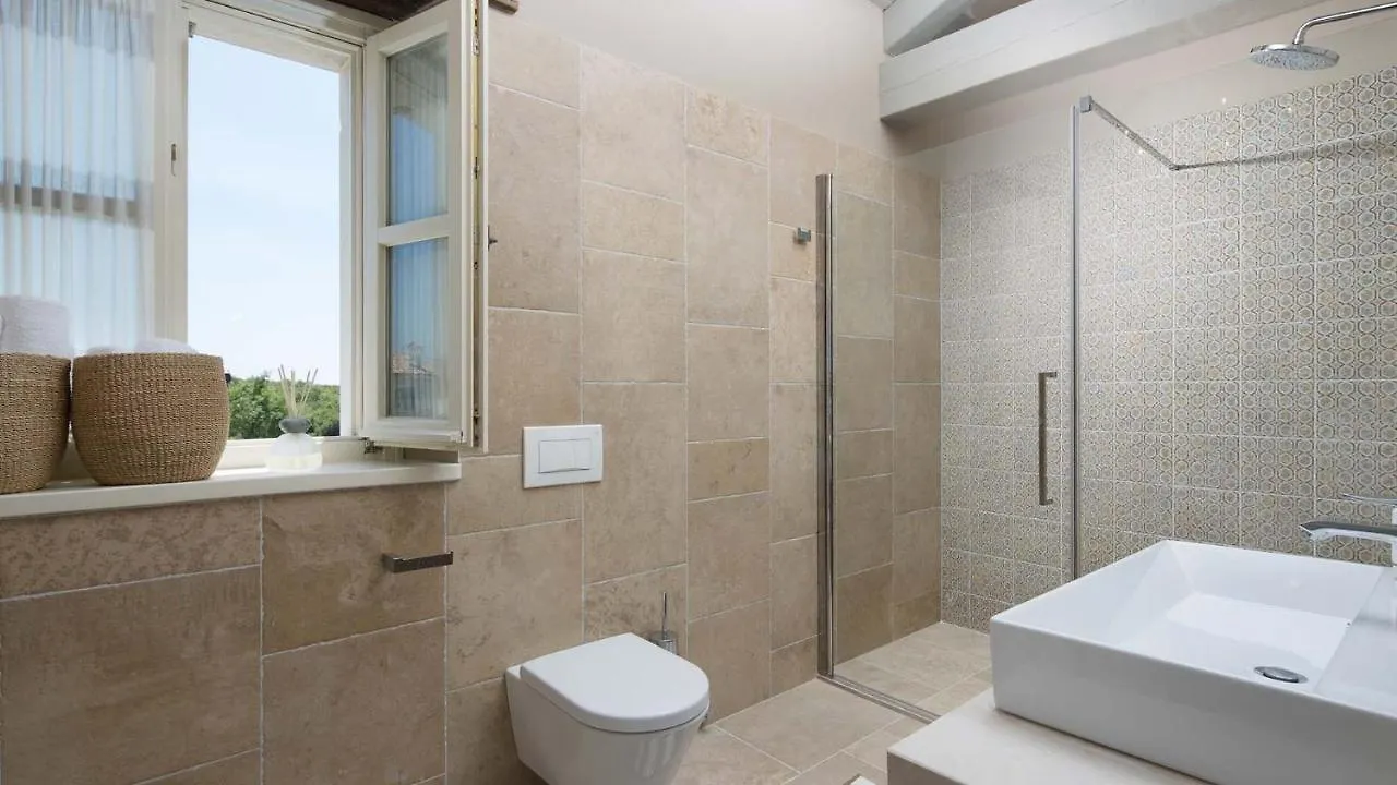 Modern Countryside Villa With Swimming Pool In Kanfanar Ladici 0*,