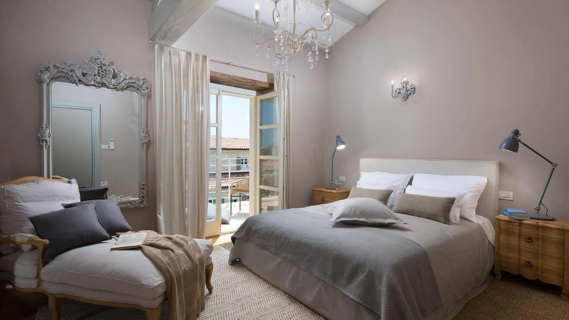 Modern Countryside Villa With Swimming Pool In Kanfanar location